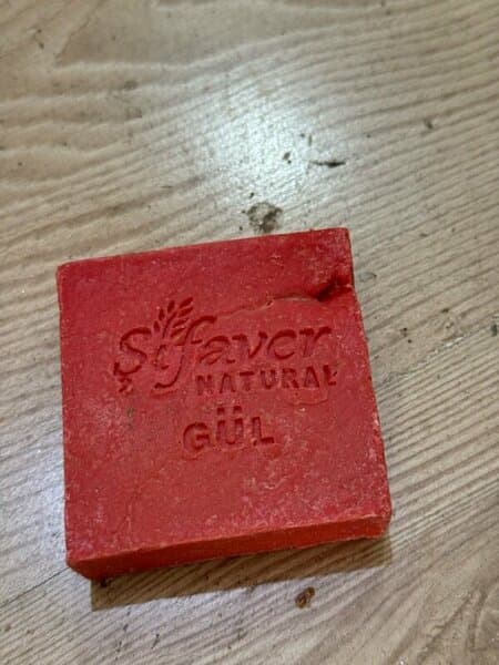 Savon à la rose en vrac